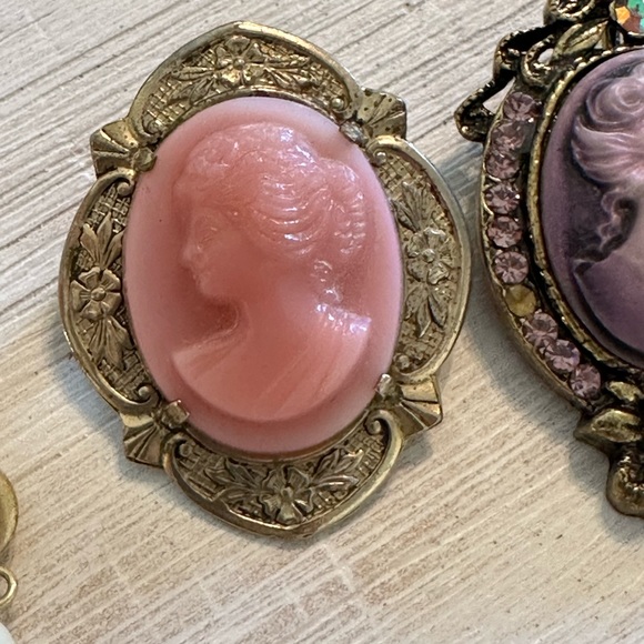 Two vintage cameo brooches - Picture 3 of 5